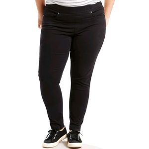 Plus size Levi's pull-on leggings
